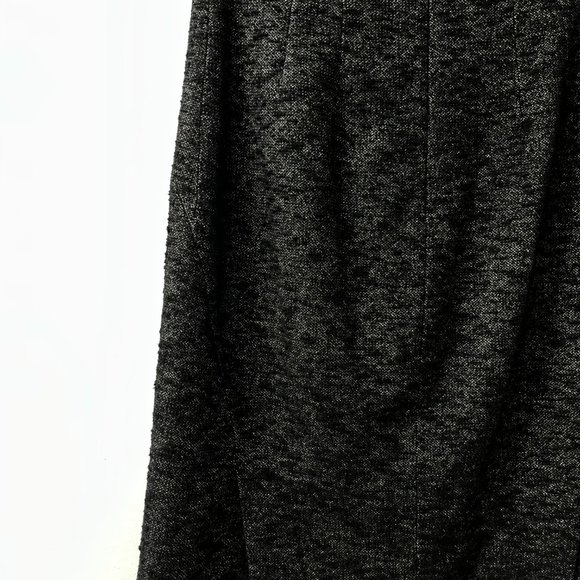 Theory wool Midi skirt Size 4 (Fall favorite) Casual | Business| fashion| pencil - Picture 4 of 9